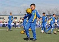 广州：营造校园“足球文化”环境